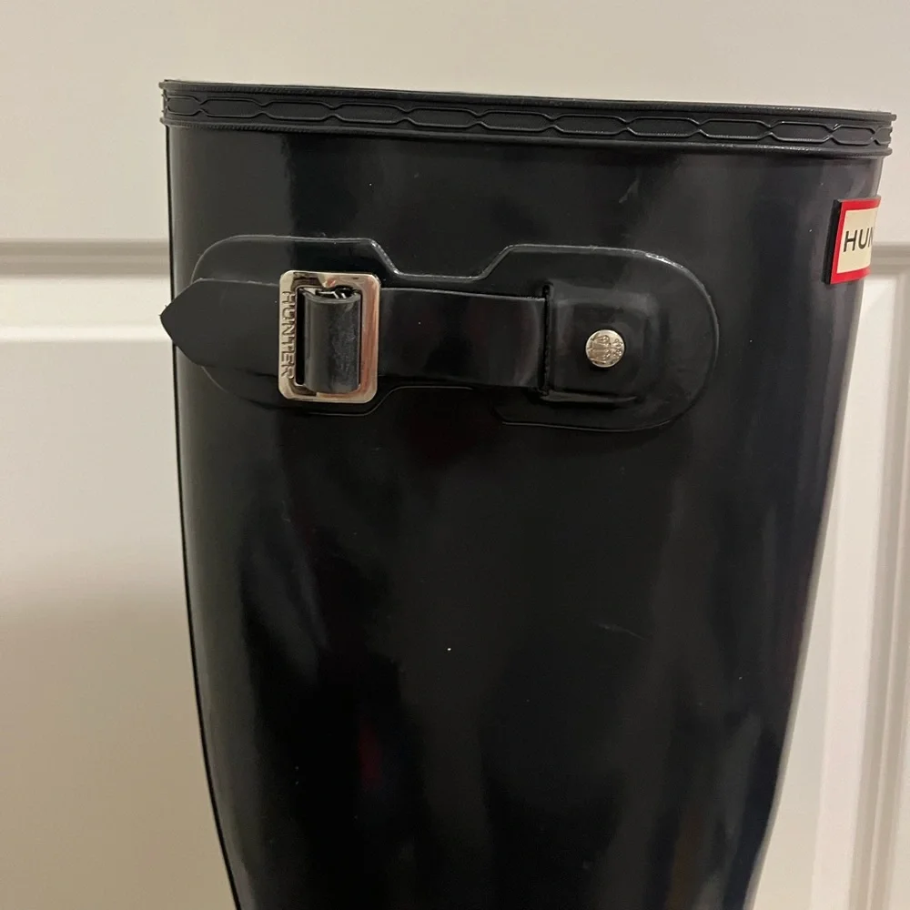 HUNTER Original Tall Black Gloss Buckle Strap Rain Boots Big Girls Size 5